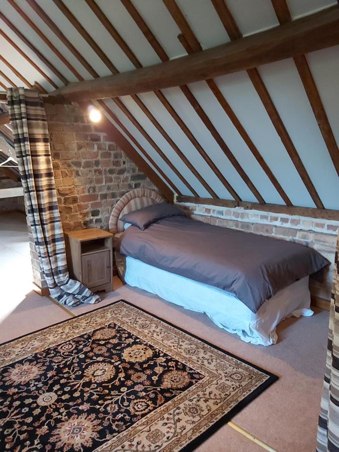 The Coach House Villa Llansantffraid-ym-Mechain Екстериор снимка